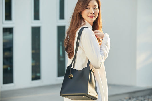 THE DUCHESS || Black